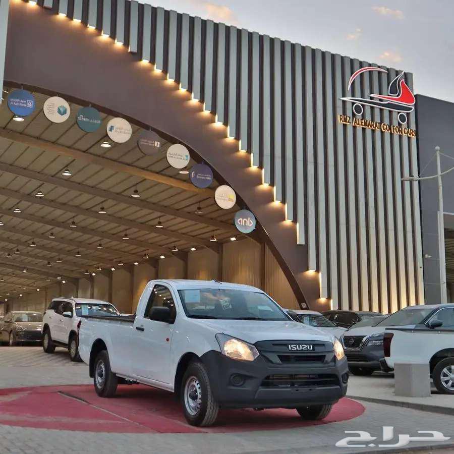 Isuzu D-Max Sides 2025 Sales Engine for Banks and Companies63667645532674112