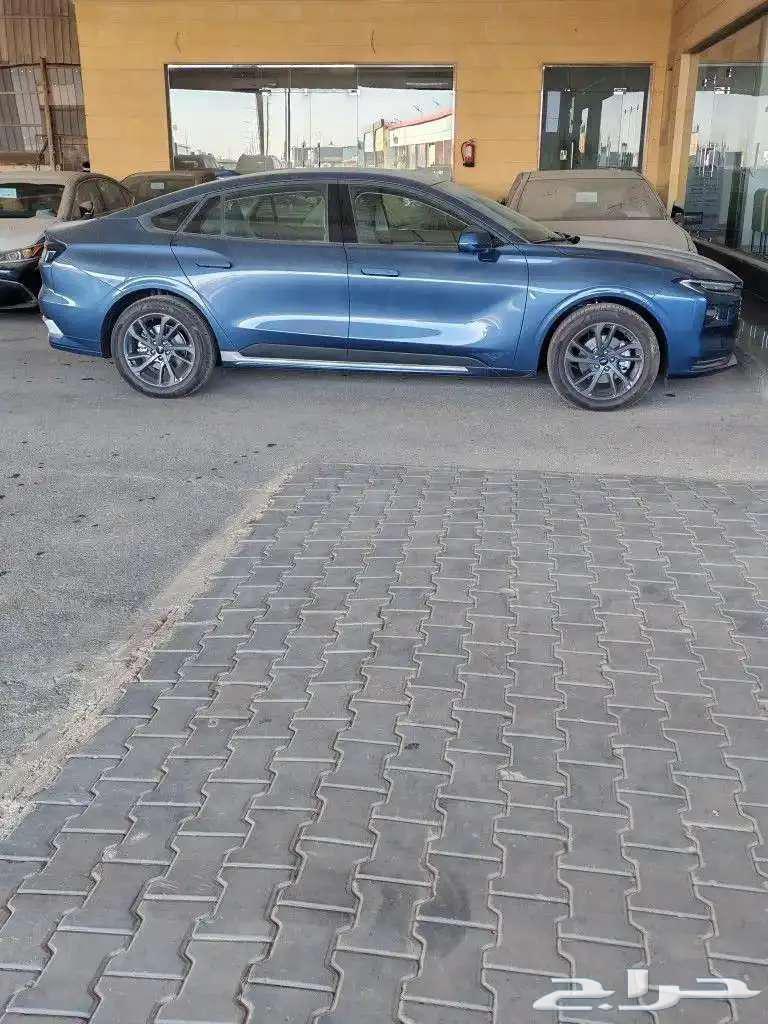 فورد تورس امبيانتي لون كحلي202563675578208898113