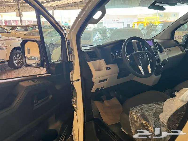 تويوتا هايس بضاعه سقف منخفض ديزل كاش واقساط63673716921218112