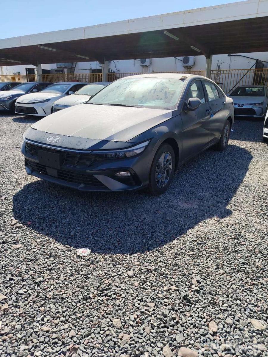 Hyundai Elantra Smart 202563673252165378110