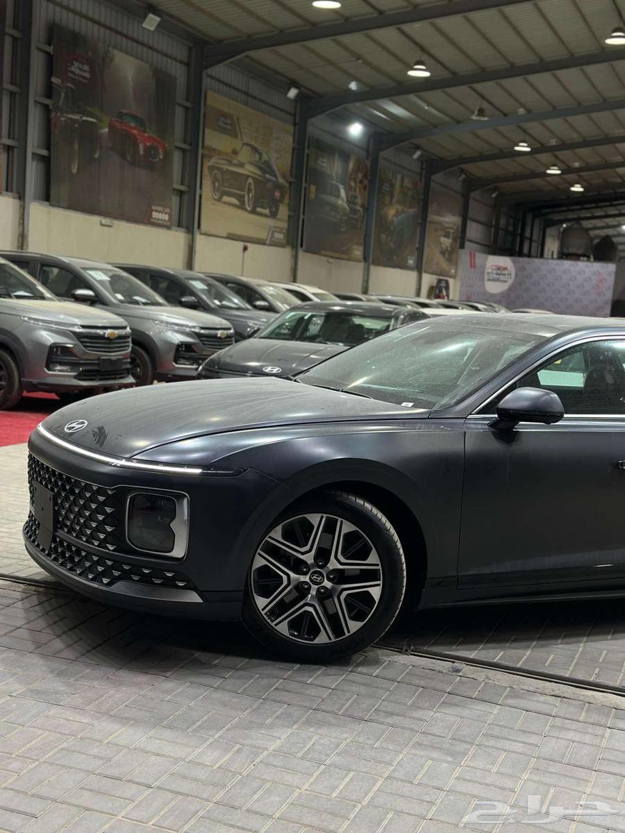 ازيرا بريميوم 2025 لدي شركه الخضر63674520931714111