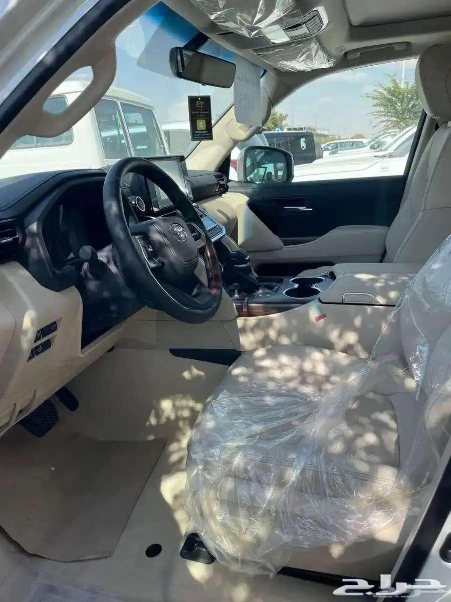 تويوتا لاندكروزر 2025 بريمي GXR L4ابواب شفط كاش وأقساط63680532783105114