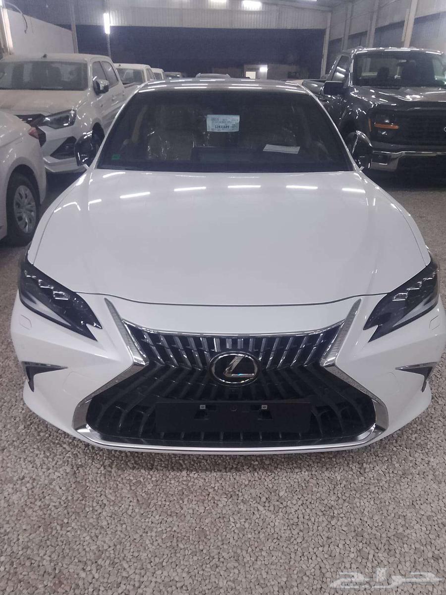 Lexus ES350 DD White Gulf Model 202563676440528771110