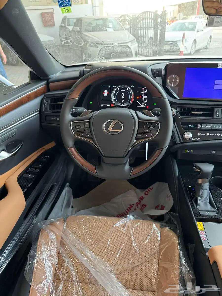لكزس فئة ES 350 CC ابيض لؤلؤي سعودي 202663677325679235114
