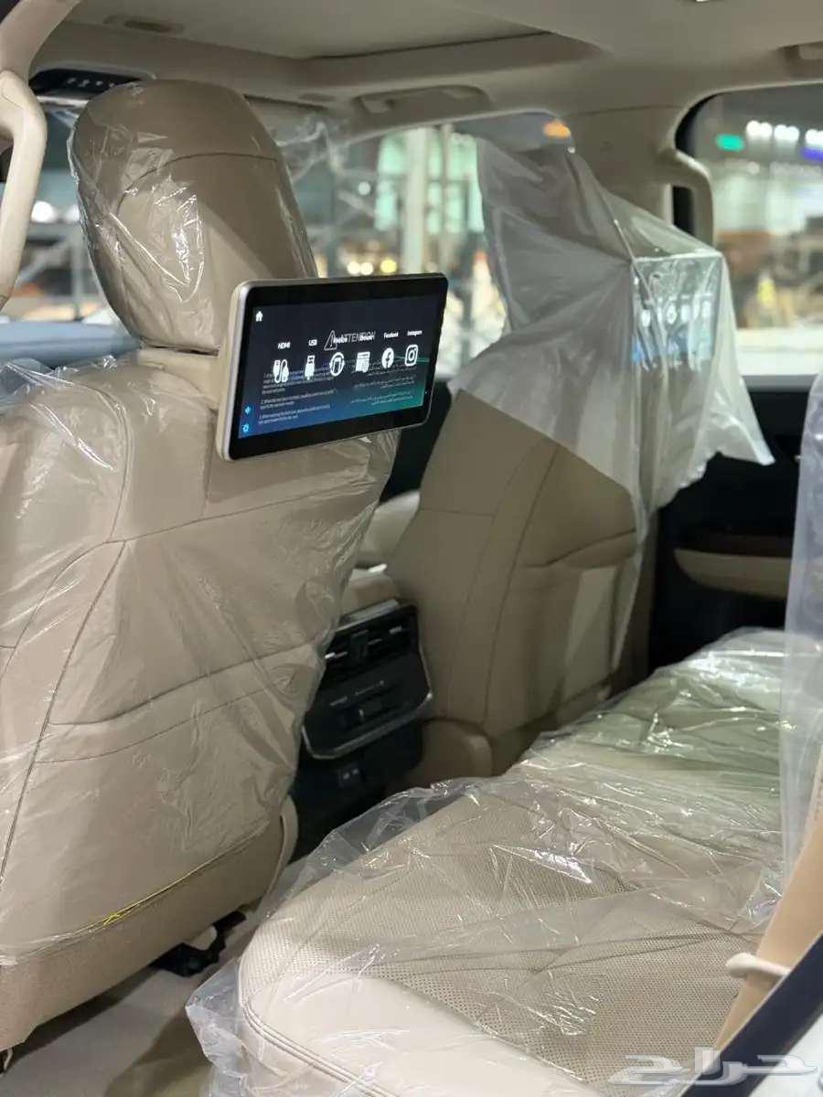 تويوتا لاندكروزر GXR4 بنزين سعودى 2025 ابيض كاش فقط63680618639873112