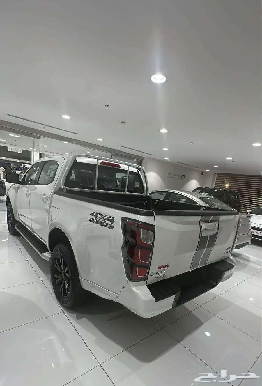 Isuzu D-Max GT 202563678803552385112