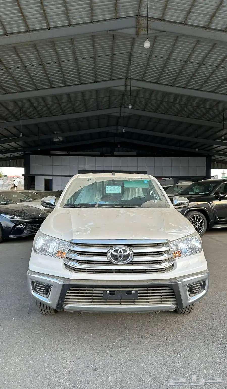 تويوتا هايلوكس غمارة GLX بنزين 2025 اصفار63674960091521112