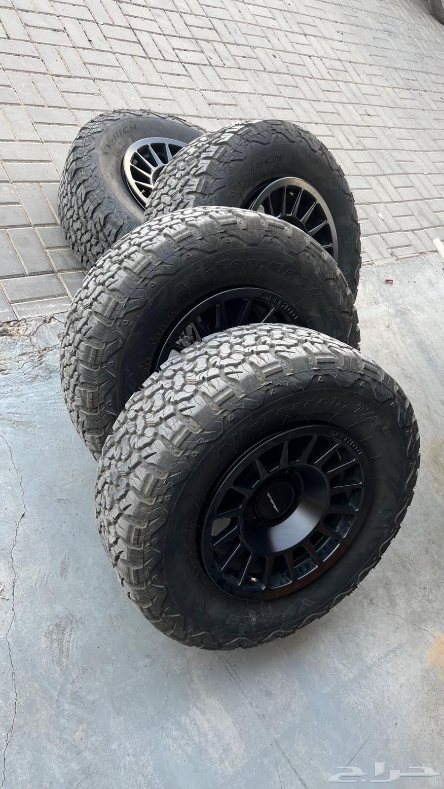 Stone tires and rims63672321120642110