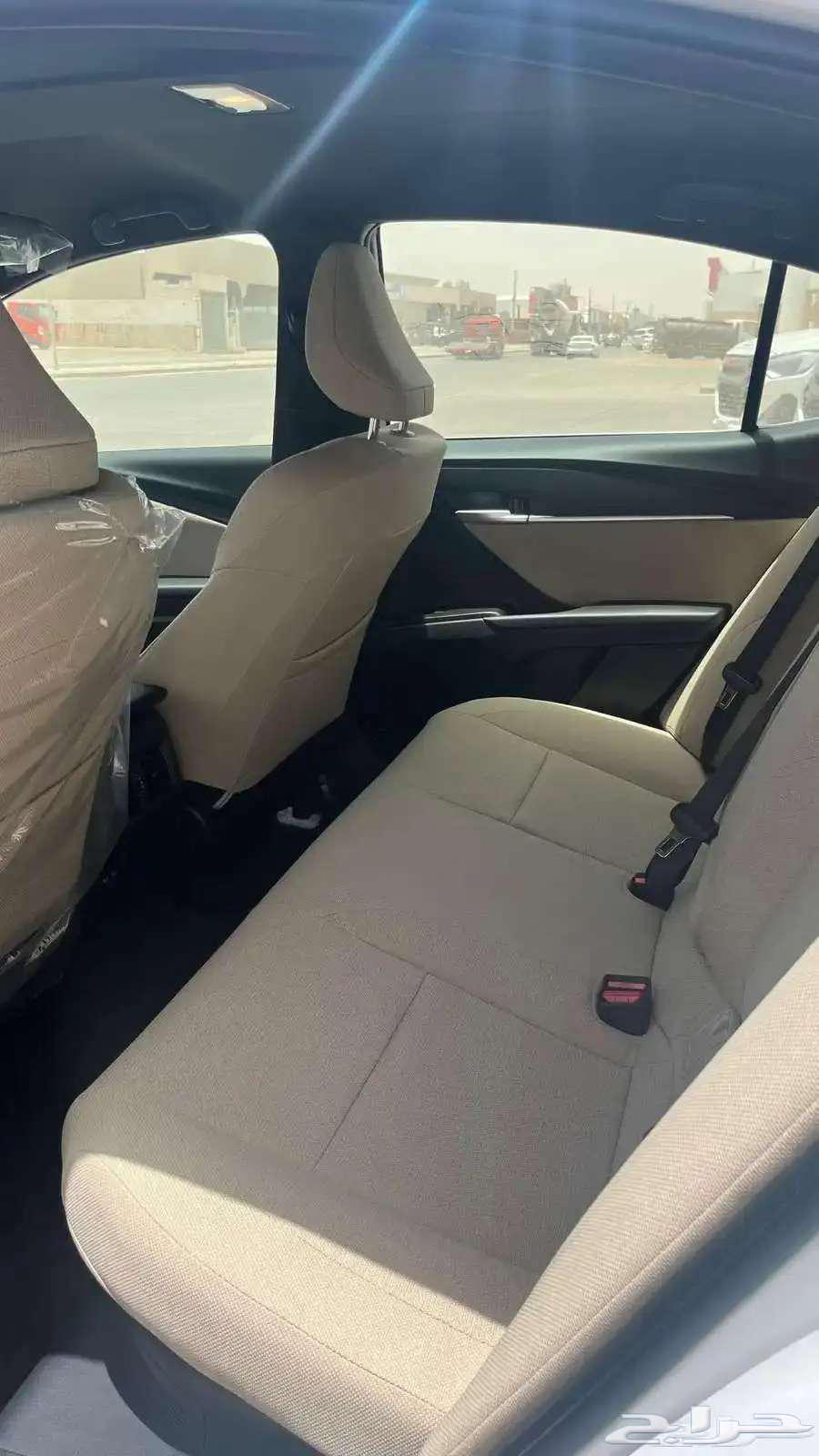 تويوتا كامري استاندر فئه E هايبرد 202563673452373891113