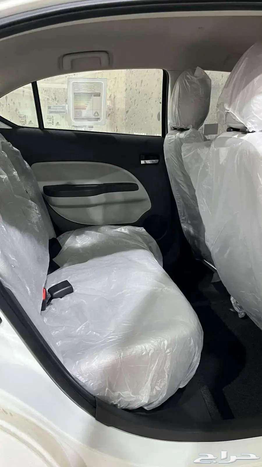 متسوبيشى اتراج GLX 202463673969303810112