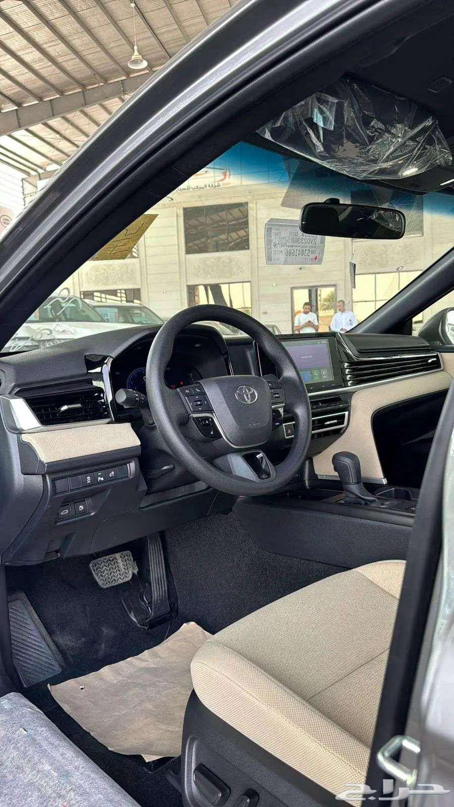 تويوتا كامري Eستاندر بنزين رمادي سعودي2025-11730063674152762497112