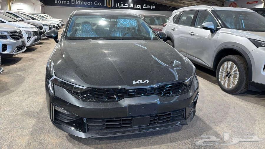 كيا K5 مطور كاش 98900 شامل الضريبة63675049811074112