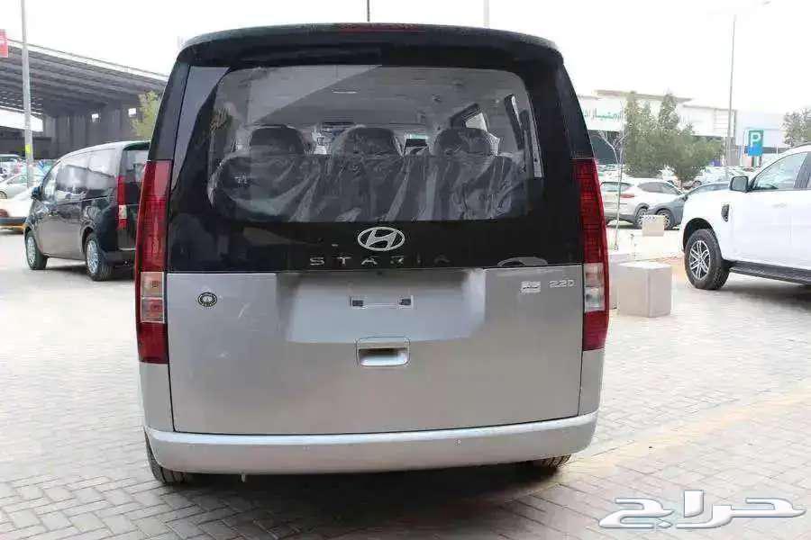 هيونداى ستاريا 9 مقاعد ديزل أوتوماتيك 2.2 202563675049731330113