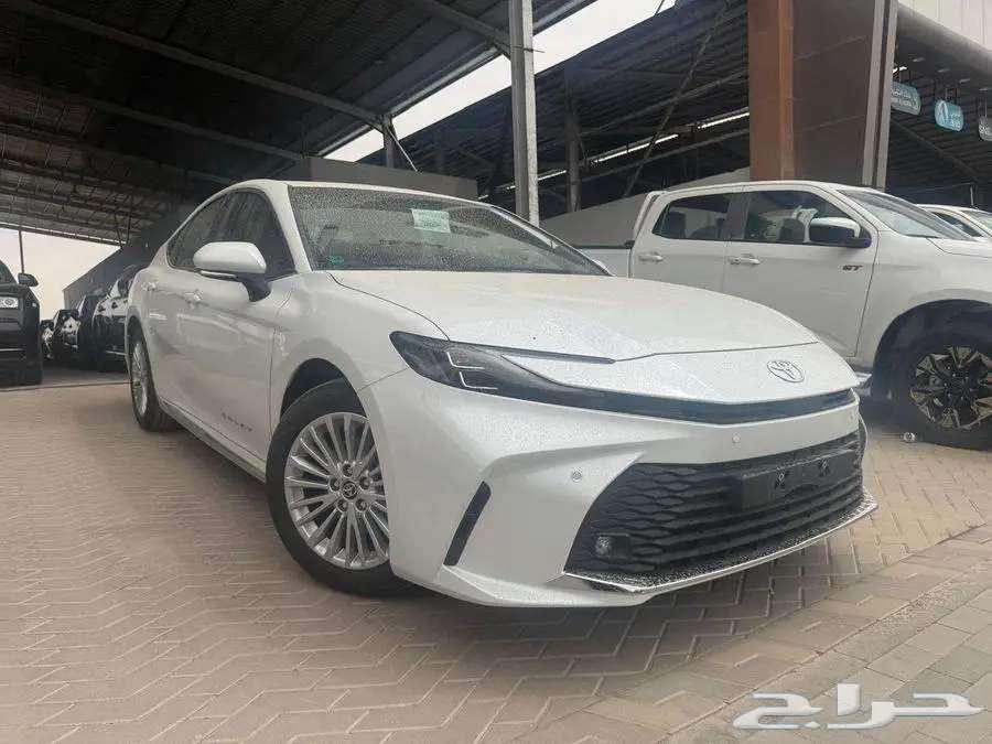 Camry 2025 LE Gasoline Hatch - Cash and Installments63673358005379111