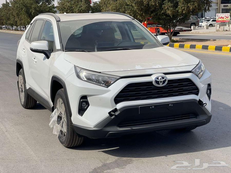 2025 Toyota RAV4 18-inch Alloy Wheels, Full XLE Trim, 2500CC, Premium, Cash & Bank Installments Available63673800986370112