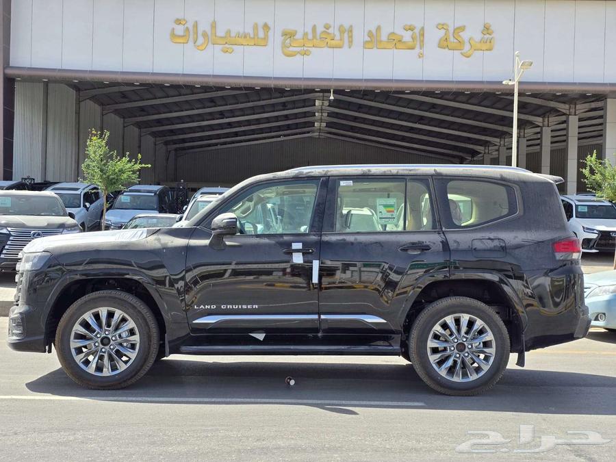 تويوتا لاندكروزر GXR 5 S بنزين 2025 كاش و اقساط63673801065731112