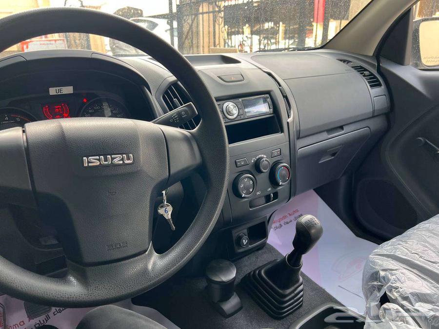 ايسوزو دي ماكس غمارتين فئة ستاندرد موديل 202563674607083777112