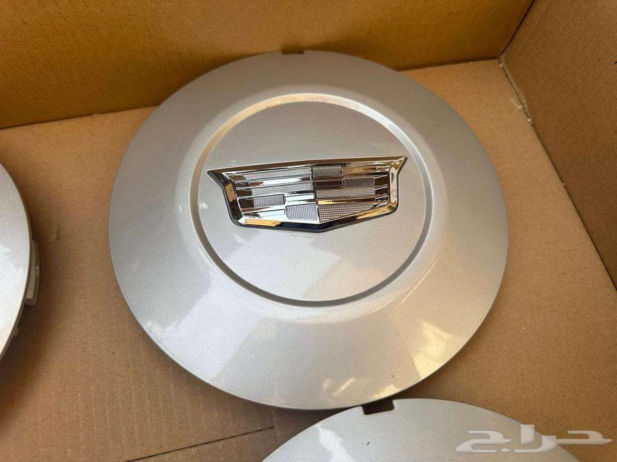 Original Escalade Tire 2015 - 202063676356160386111