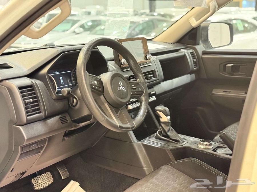 ميتسوبيشي L200 موديل 2024 دبل أداء يتحدي كل الظروف63698938327297114