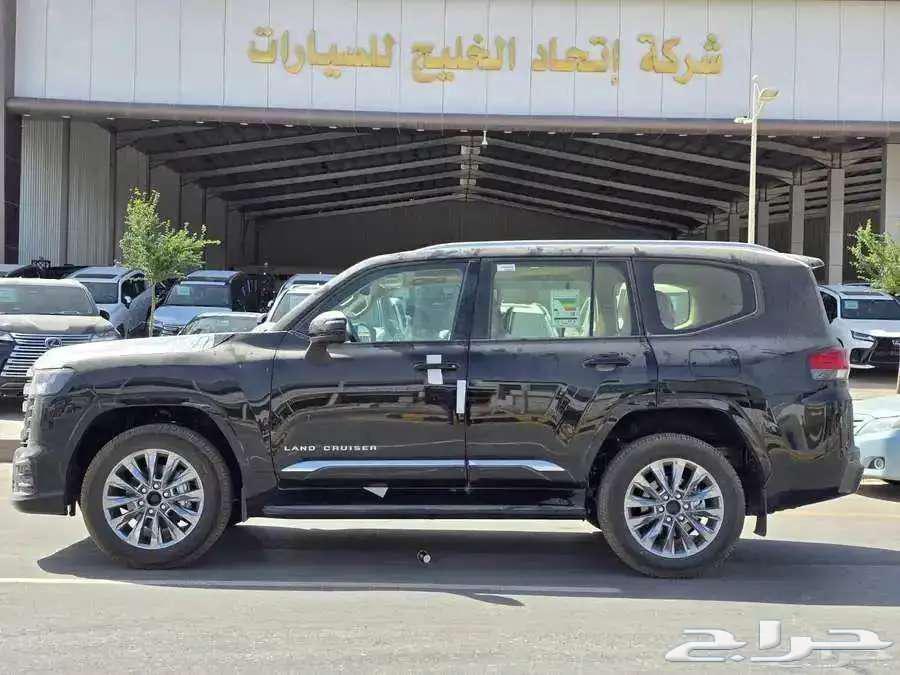 تويوتا لاندكروزر GXR 5 S بنزين 2025 كاش و اقساط63680439908353113