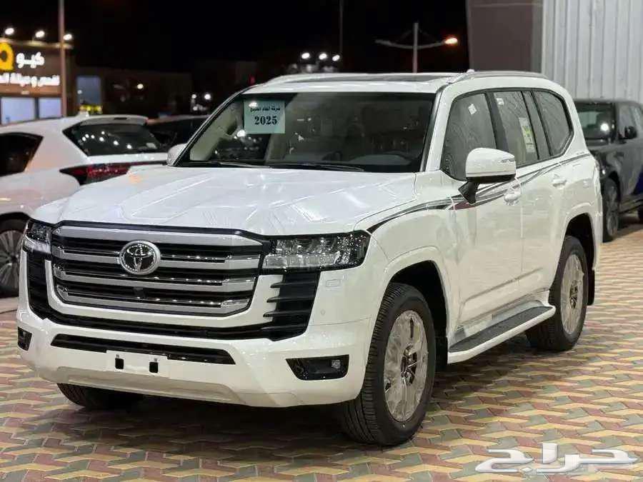 جي اكس ار L4 بريمي بنزين 2025 اللون ابيض أبواب شفط63680796966147112