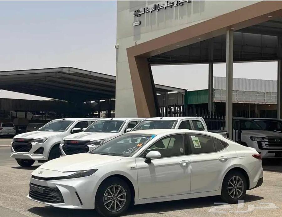 Toyota Camry Standard Hybrid 202563673146706049111