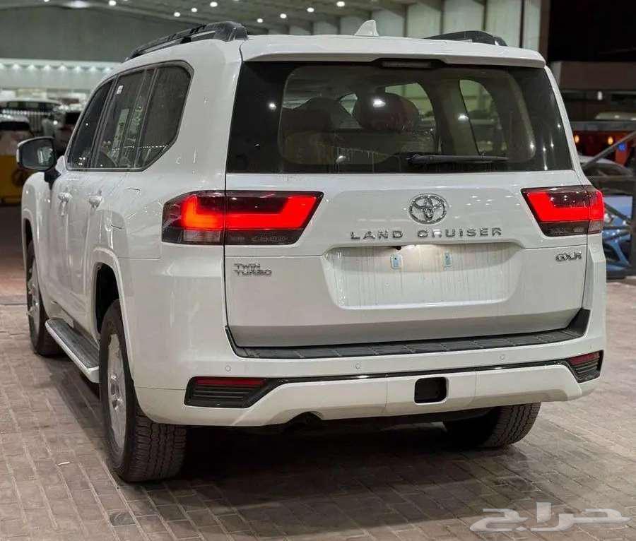تويوتا لاندكروزر GXR L2 بنزين سعودي 2025 بطاقة جمركية63674069436547111