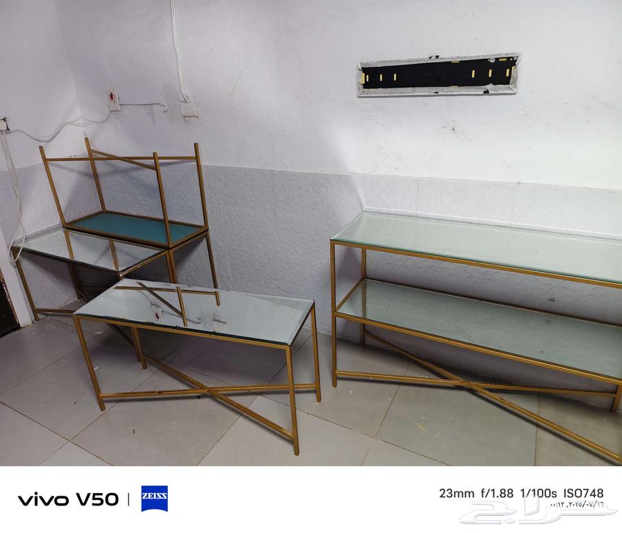 Glass tables63655611747202110