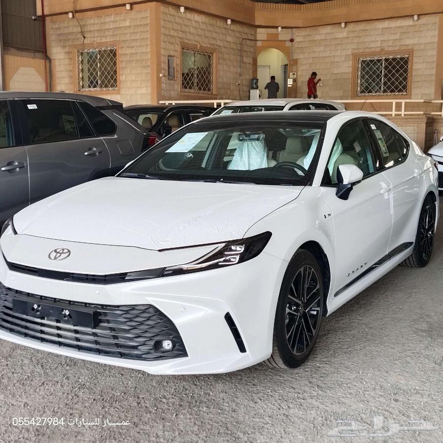تويوتا كامري LE هايبرد لوحات 202563674875900035110