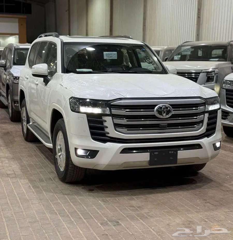 تويوتا لاندكروزر GXR L2 بنزين سعودي 2025 بطاقة جمركية63674069436547110