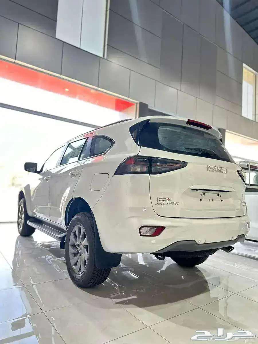 ايسوزو جيب MUX فل كامل دبل 2024 كمية محدوده كاش وبنك63699262974721111