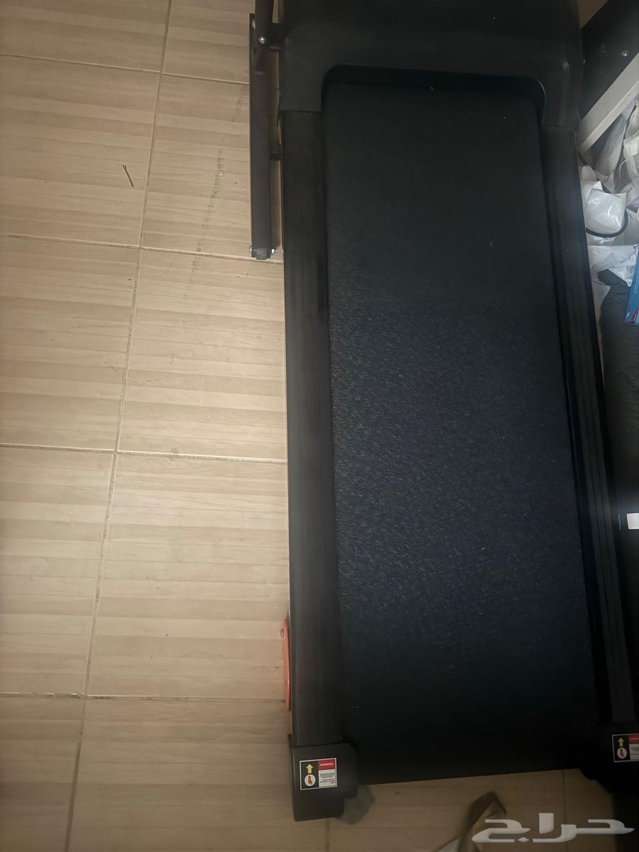 Treadmill used three times63657415246082111