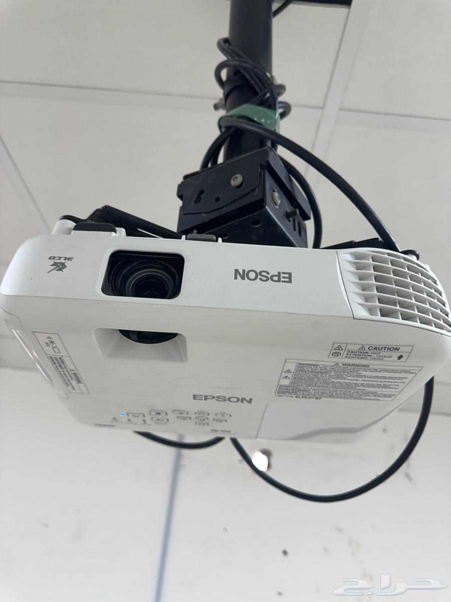 For sale 20 projectors of type Benq and Epson63667537750145114
