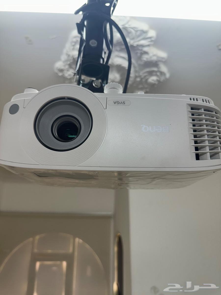 For sale 20 projectors of type Benq and Epson63667537750145112