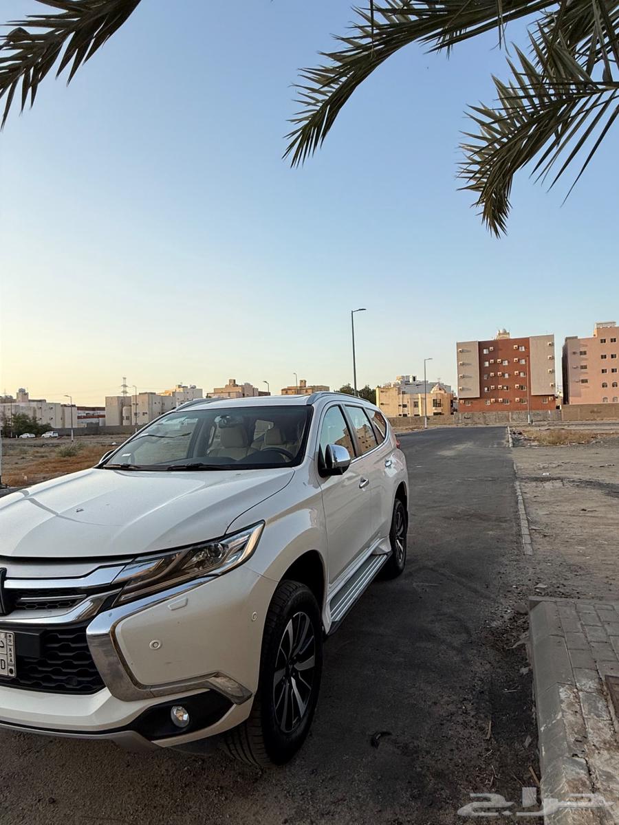 Mitsubishi Montero Sport 201963699794225666111
