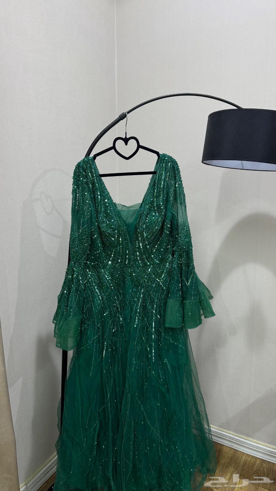 Evening or wedding dress63667535960451110