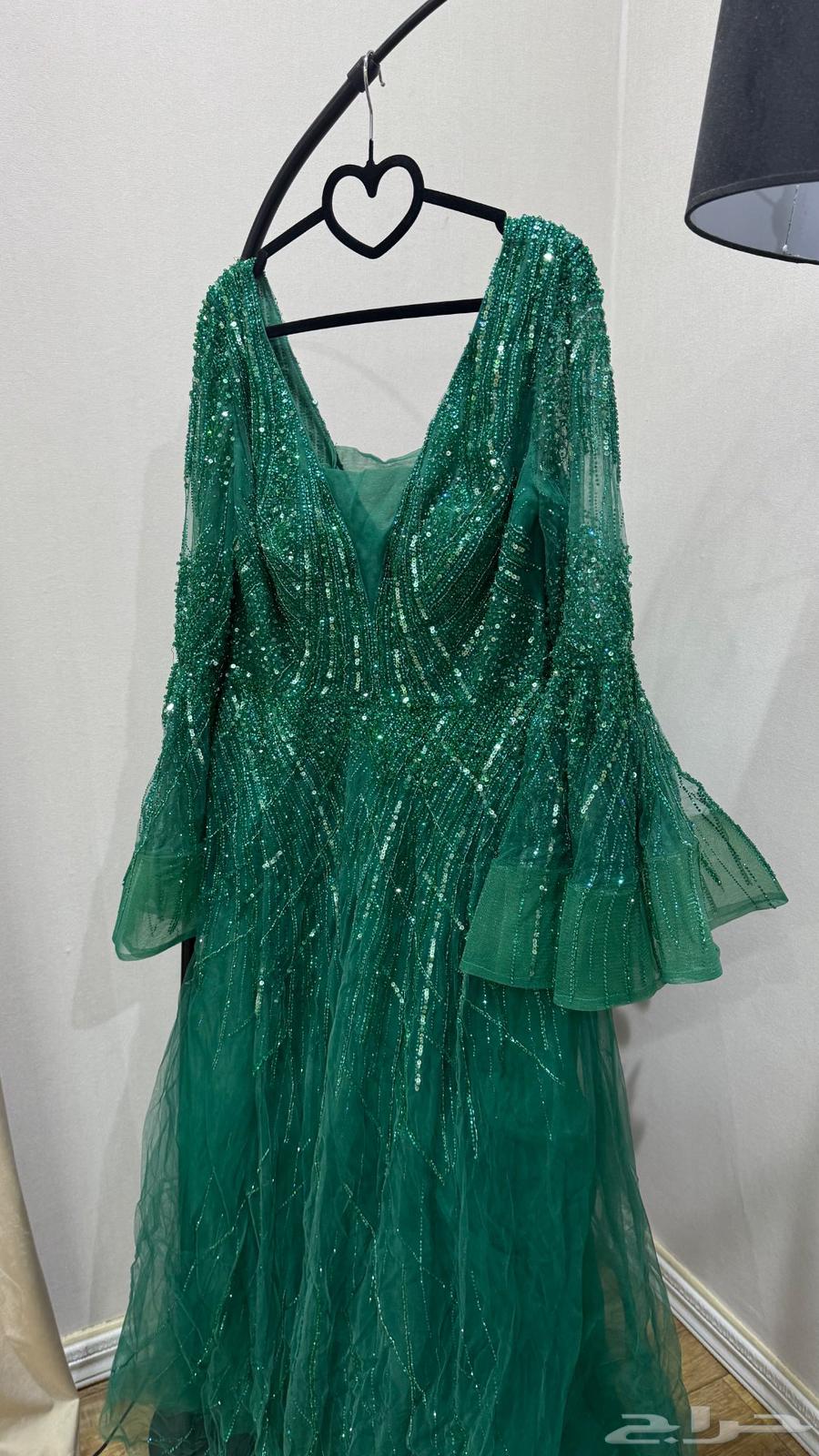 Evening or wedding dress63667535960451111