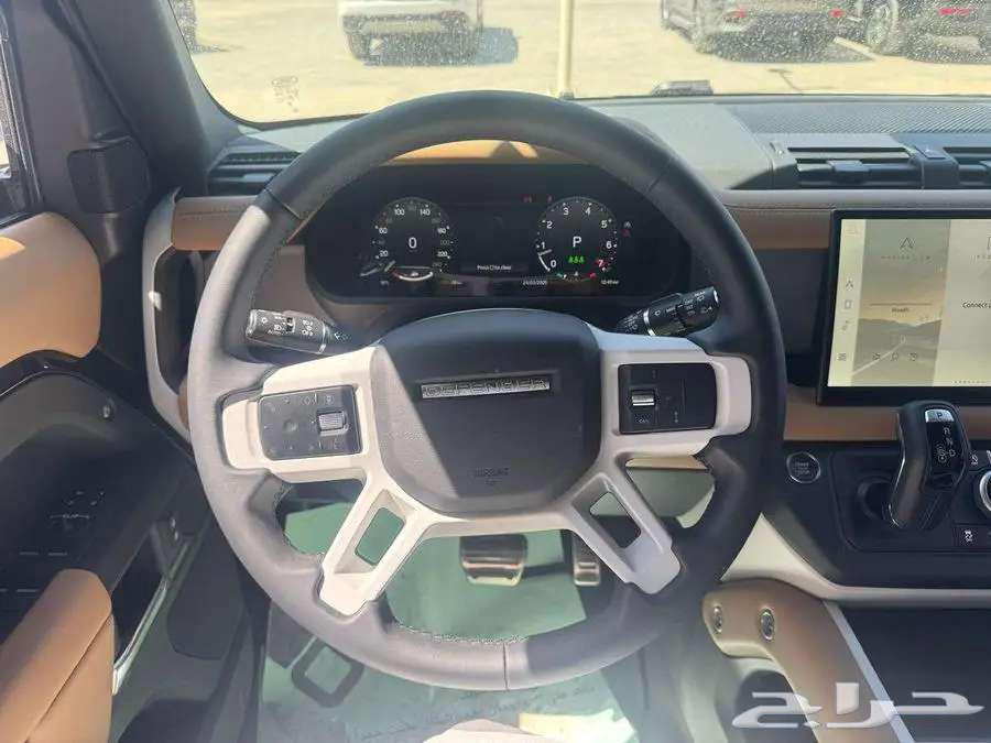 لاند روفر ديفندر 4 سلندر 2025 بطاقه كاش وتقسيط63698963336066114