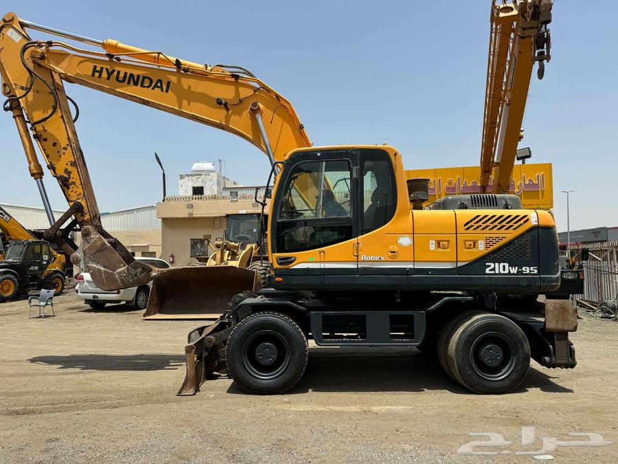 بوكلين كفرات هونداي حجم 210 موديل 2012 للبيع معرض الحارثي63698970552962110