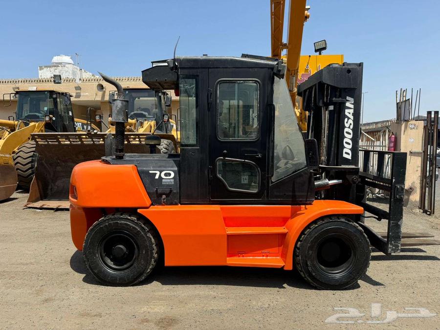 Dusan 7-ton air-conditioned forklift with customs card, model 2010, for sale63698971367041111