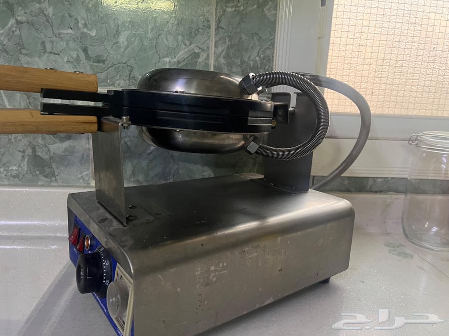 Selling a waffle maker63656134260481110