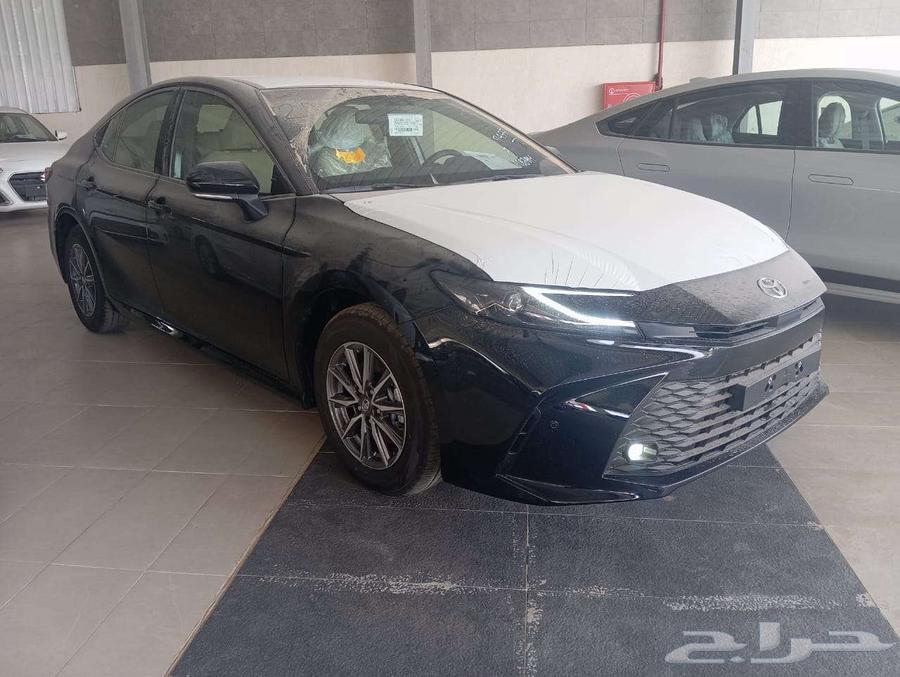 تويوتا كامري ستاندر بنزين (كاش واقساط)63698970720897112