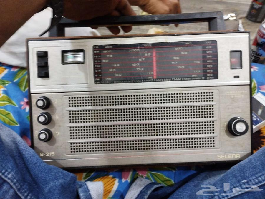 Old Radio63667537419010110