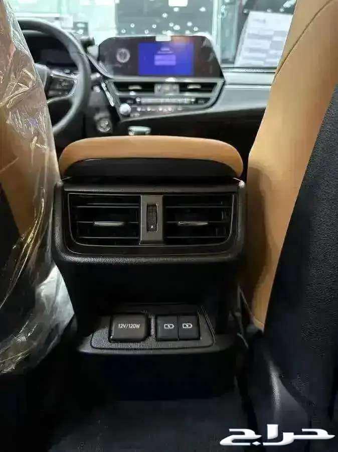 لكزس ES300 هايبرد موديل 2025 (عرض الجزيره 50 50 بدون ربح)63712197117442114