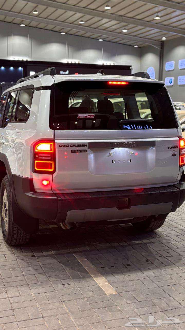 برادو TXL3 ابيض 2025 وارد عبد اللطيف جميل63706277838594114