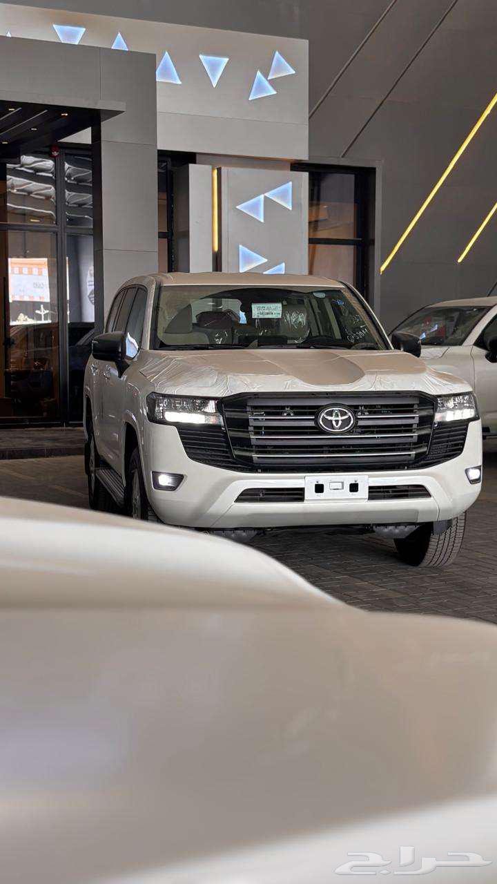 لاند كروزر GXR L1 ديزل عبداللطيف جميل63706544737793110