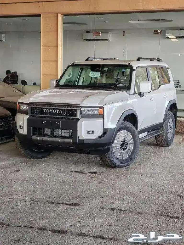 تويوتا برادو TXL3 بنزين 2025 بقسط 3100 لدي الحسن63713457019137110