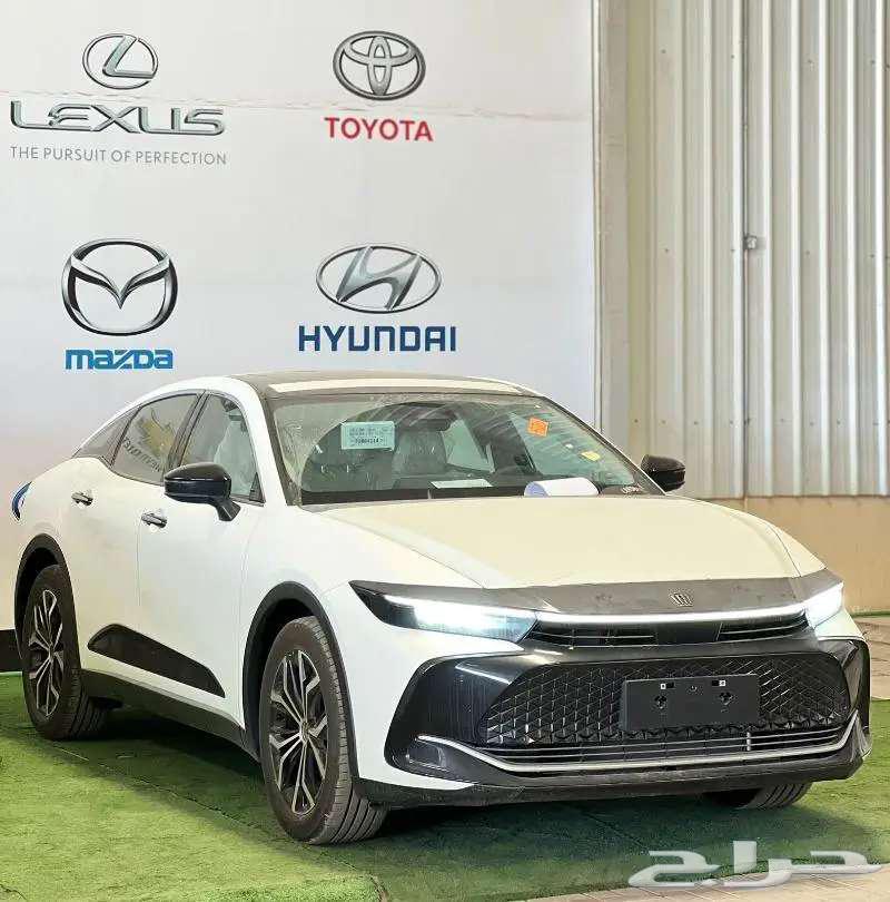 تويوتا كراون 2.5 بريميوم 202563708727109506114