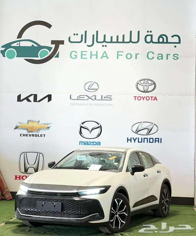 تويوتا كراون 2.5 بريميوم 202563708727109506113