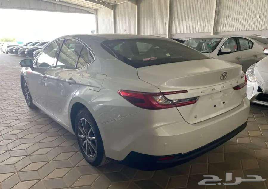 تويوتا كامري E بنزين 2025 سعودي اصفار63704634641154113